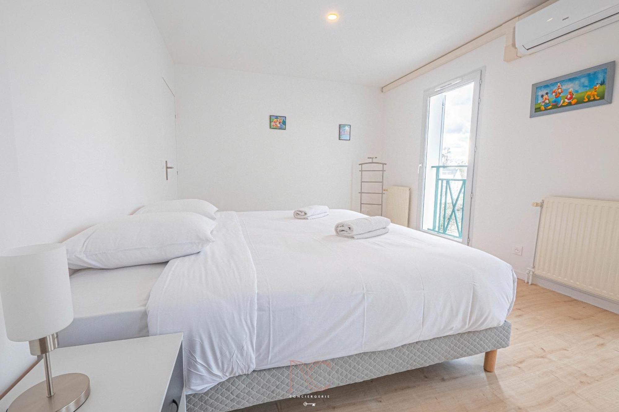 *Disneyland-Paris* 9 Pers, 2 Parkings, Wifi, Ac Montévrain Eksteriør billede