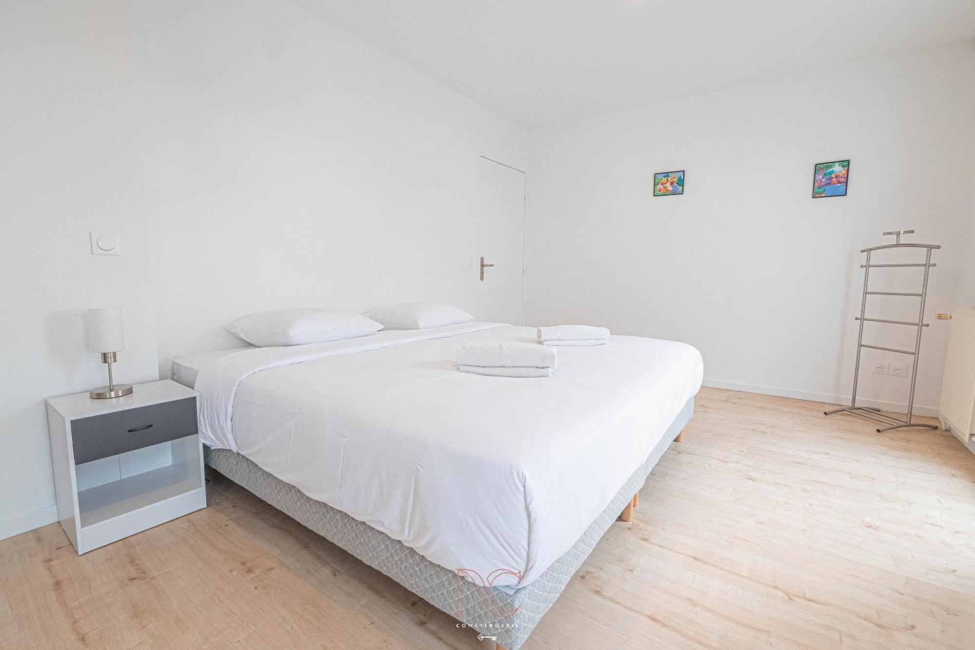 *Disneyland-Paris* 9 Pers, 2 Parkings, Wifi, Ac Montévrain Eksteriør billede